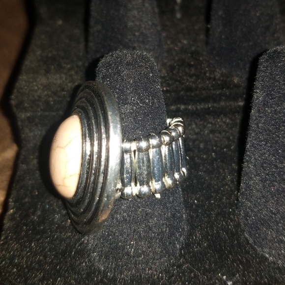 Ring - Picture 1 of 3